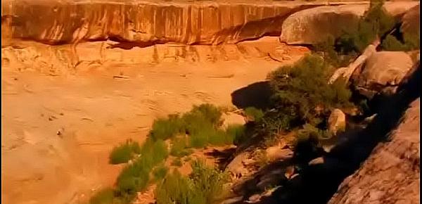  Bear grylls - se fodendo no deserto do Moab